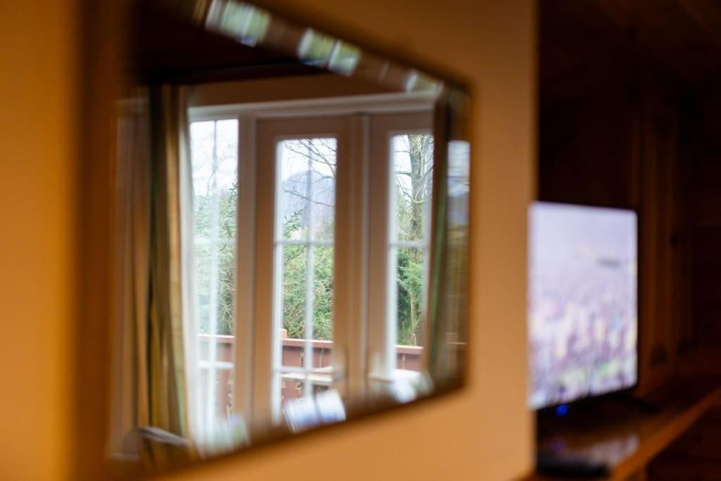 Cozy Norwegian Style Log Cabin In Rural Snowdonia - 2 Bedrooms & Parking By Seren Short Stays Ffestiniog Esterno foto