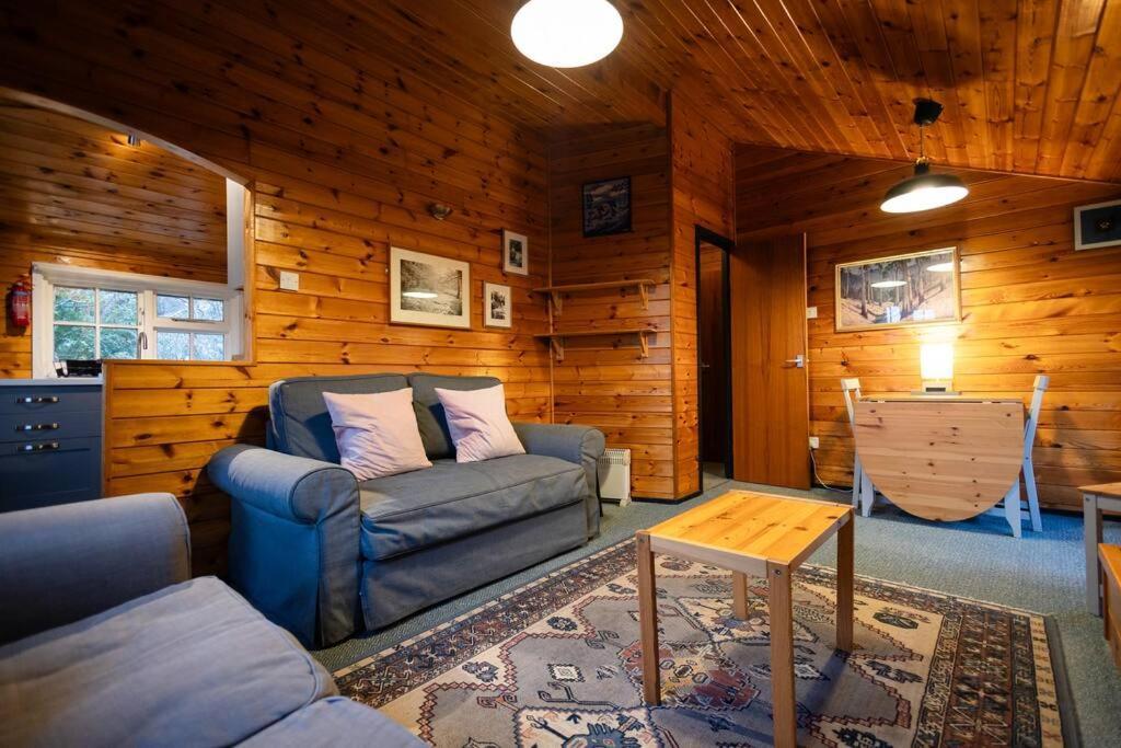 Cozy Norwegian Style Log Cabin In Rural Snowdonia - 2 Bedrooms & Parking By Seren Short Stays Ffestiniog Esterno foto